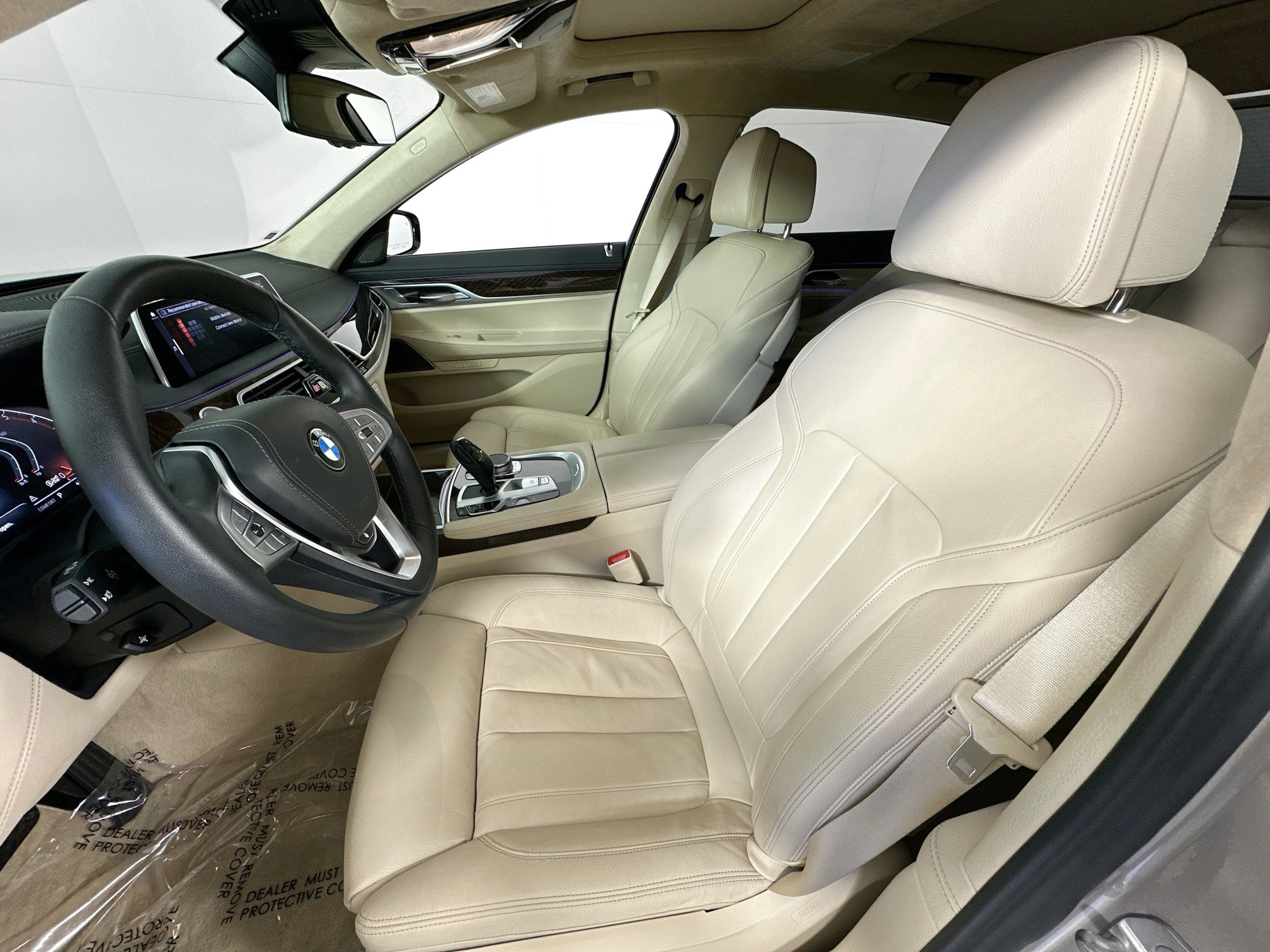 Used 2022 BMW 740i w/ Interior Design Package image 22