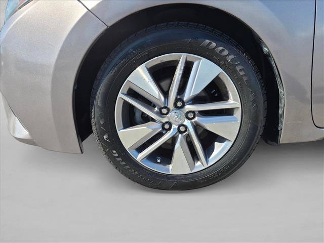 Used 2014 Toyota Corolla LE w/ Driver Convenience Package FWD image 21