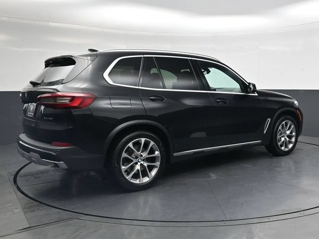 Used 2023 BMW X5 xDrive40i AWD/4WD image 4