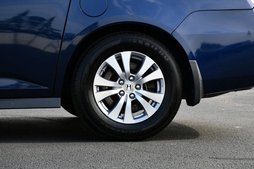 Used 2017 Honda Odyssey EX-L image 11