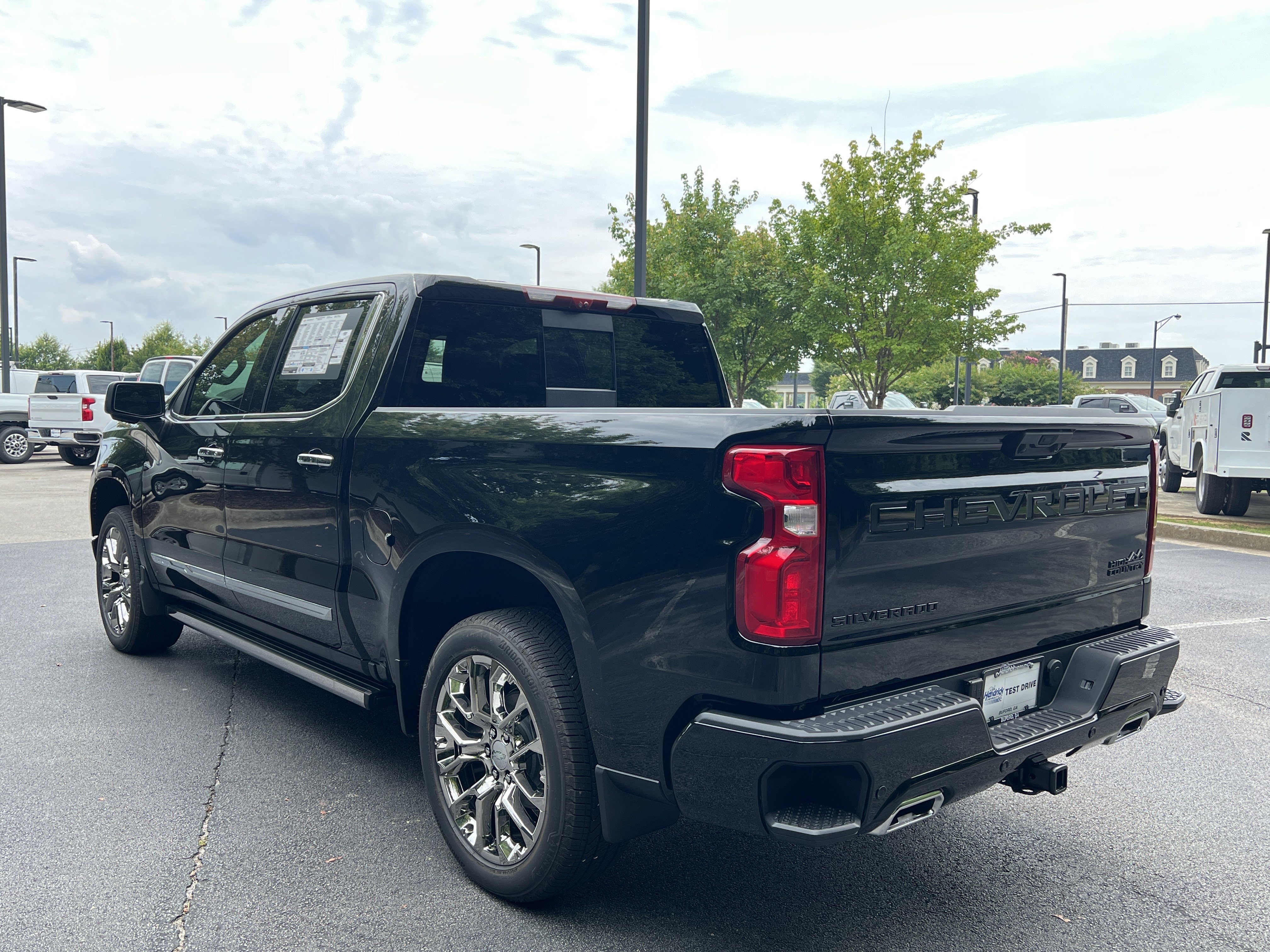 New 2026 Chevrolet Silverado 1500 High Country AWD/4WD image 7