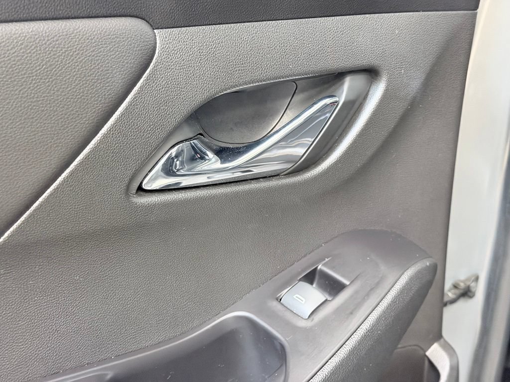 Used 2019 Chevrolet Traverse LT w/ LT Premium Package FWD image 17