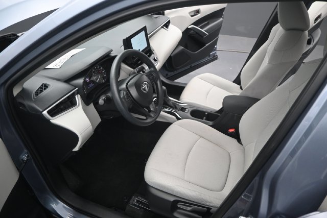 Used 2025 Toyota Corolla Cross L FWD image 6