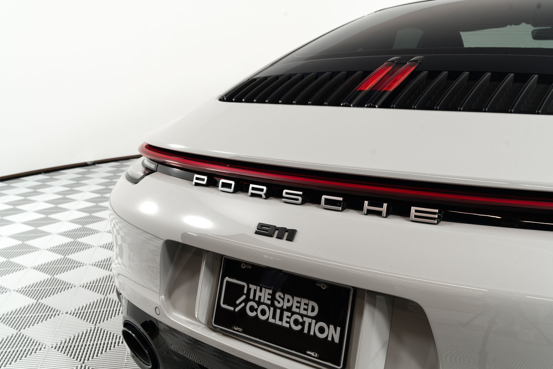 Used 2024 Porsche 911 Carrera image 53