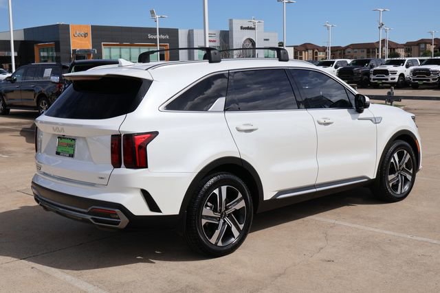 Used 2023 Kia Sorento EX AWD/4WD image 6