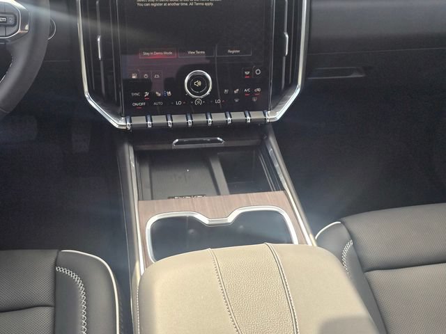 New 2026 GMC Acadia Denali w/ Super Cruise Package FWD image 17