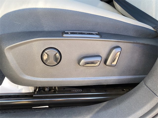 Used 2023 Volkswagen ID.4 Pro S image 21