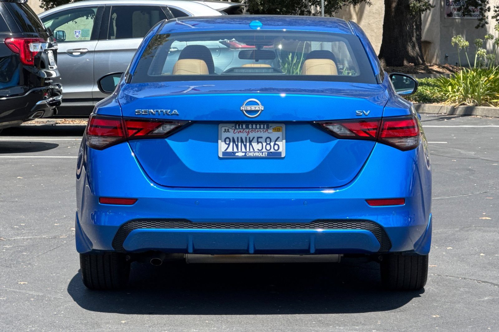 Used 2024 Nissan Sentra SV w/ SV Premium Package FWD image 4