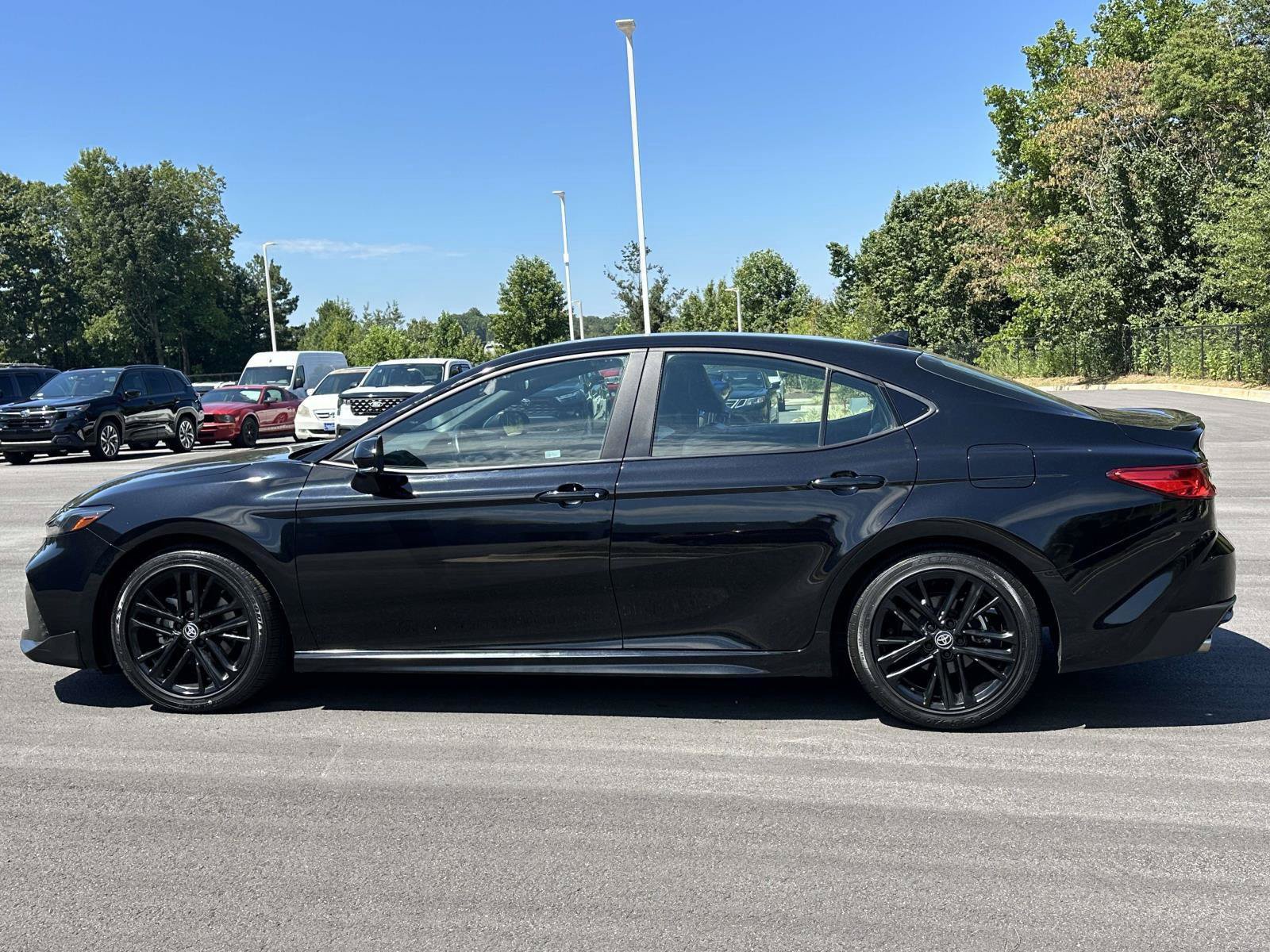 Used 2025 Toyota Camry SE FWD image 22