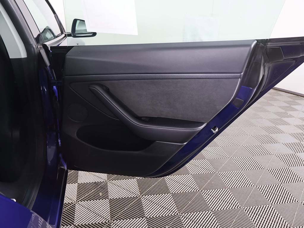 Used 2021 Tesla Model 3 Standard Range Plus image 27