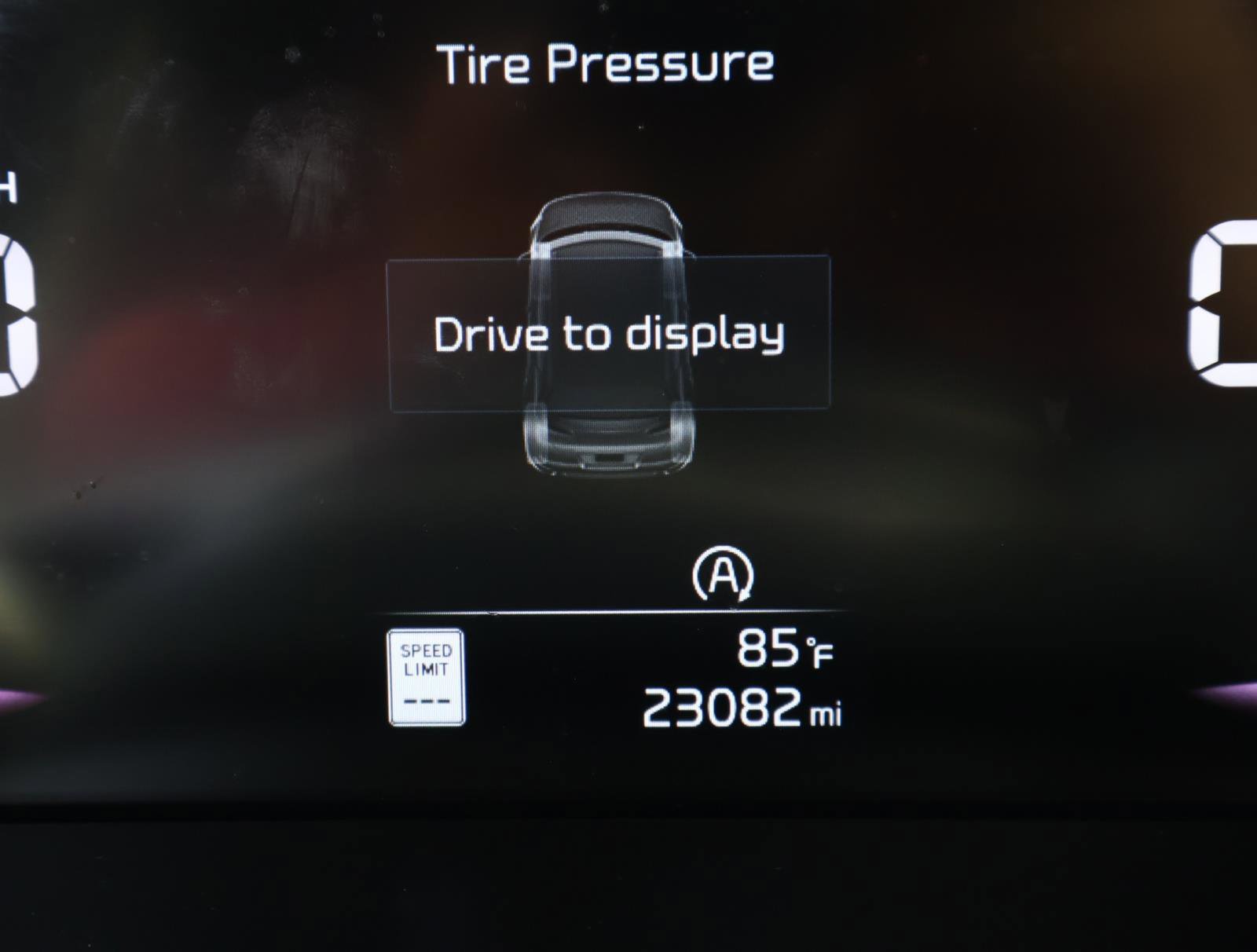 Used 2023 Kia Soul LX w/ LX Technology Package image 28