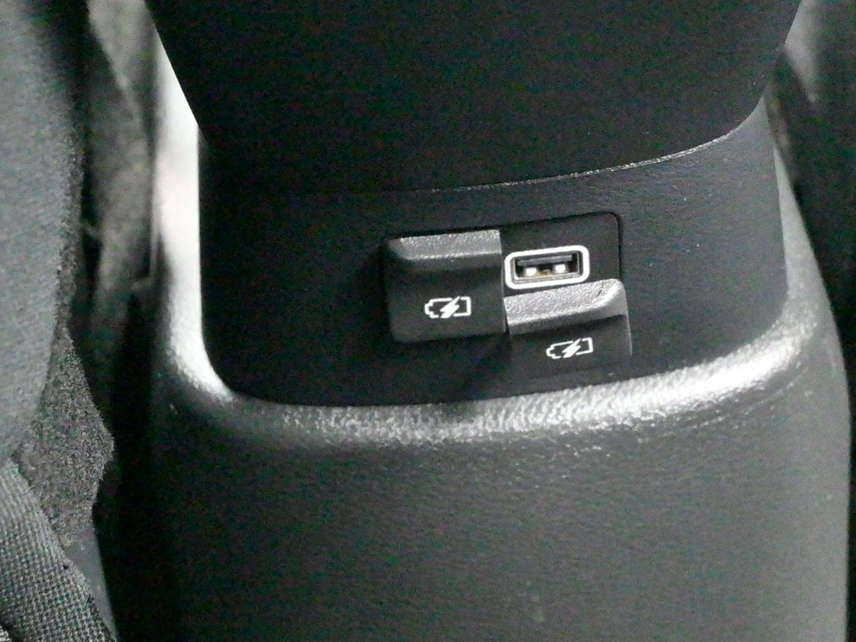 Used 2024 Nissan Kicks S w/ Interior Electronics Package image 27