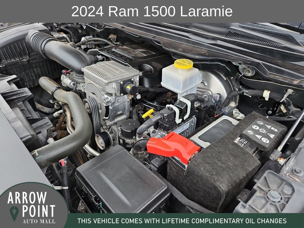 Used 2024 RAM 1500 Laramie AWD/4WD image 14