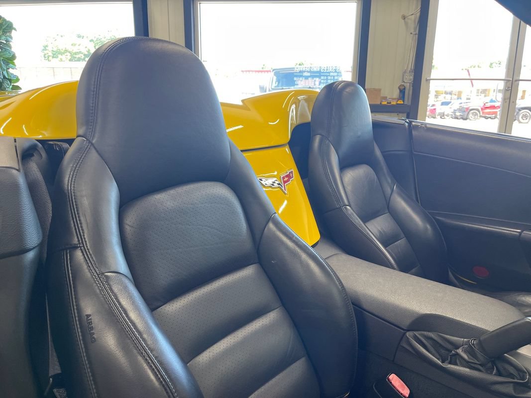 Used 2007 Chevrolet Corvette Convertible w/ Preferred Equipment Group RWD image 52