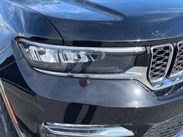 Used 2023 Jeep Grand Cherokee 4WD 4xe image 12