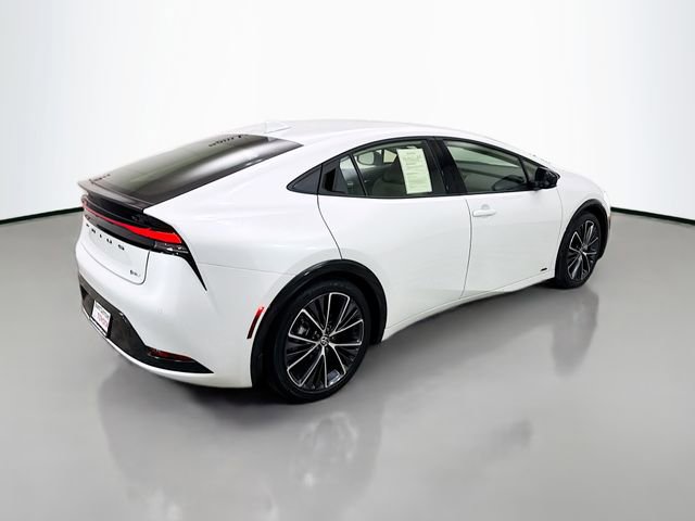 Used 2024 Toyota Prius XLE image 7