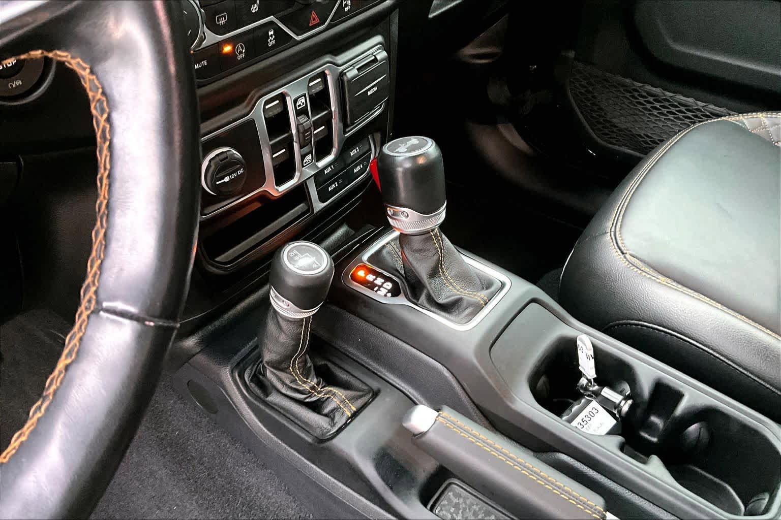 Used 2021 Jeep Wrangler Unlimited Sahara AWD/4WD image 16