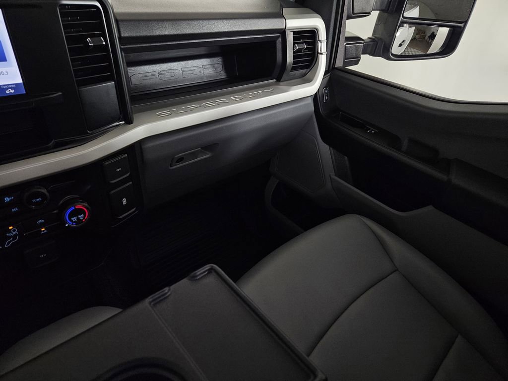 Used 2026 Ford F250 XL image 12