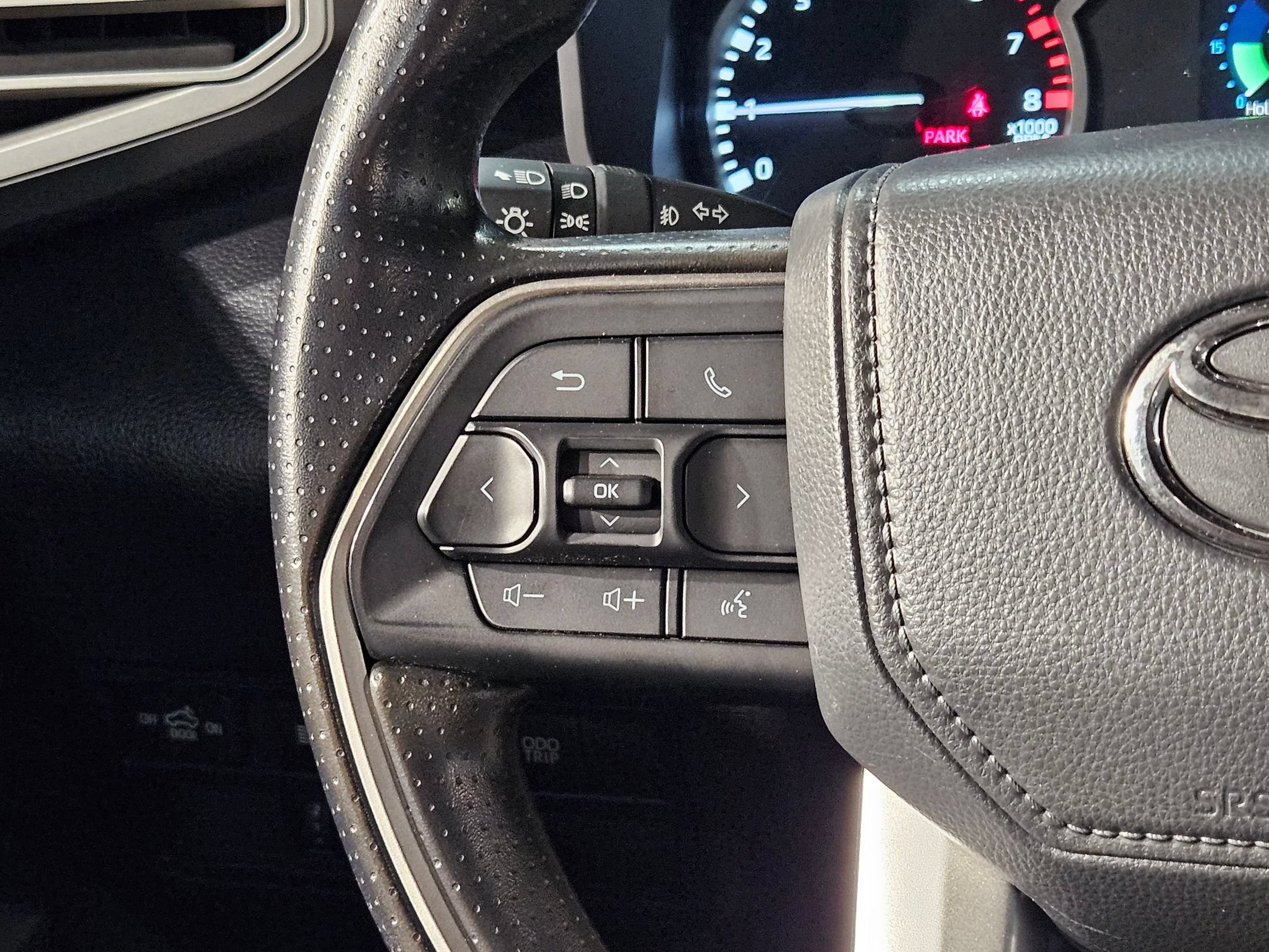 Certified 2025 Toyota Tundra SR5 AWD/4WD image 26