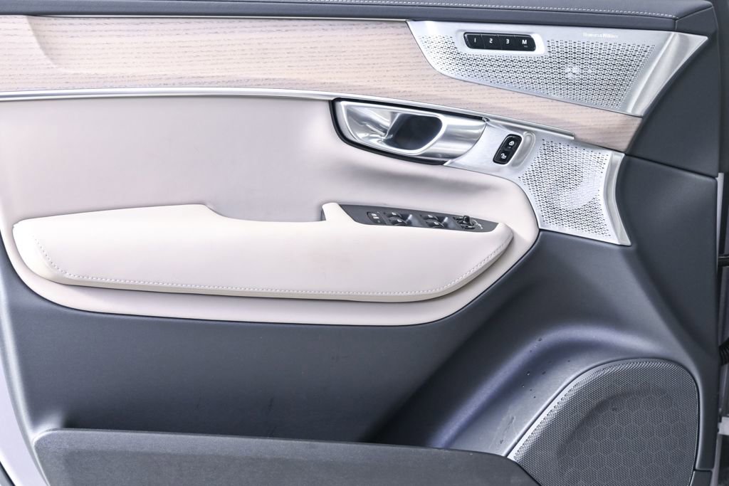 Certified 2026 Volvo XC90 T8 Ultra image 8