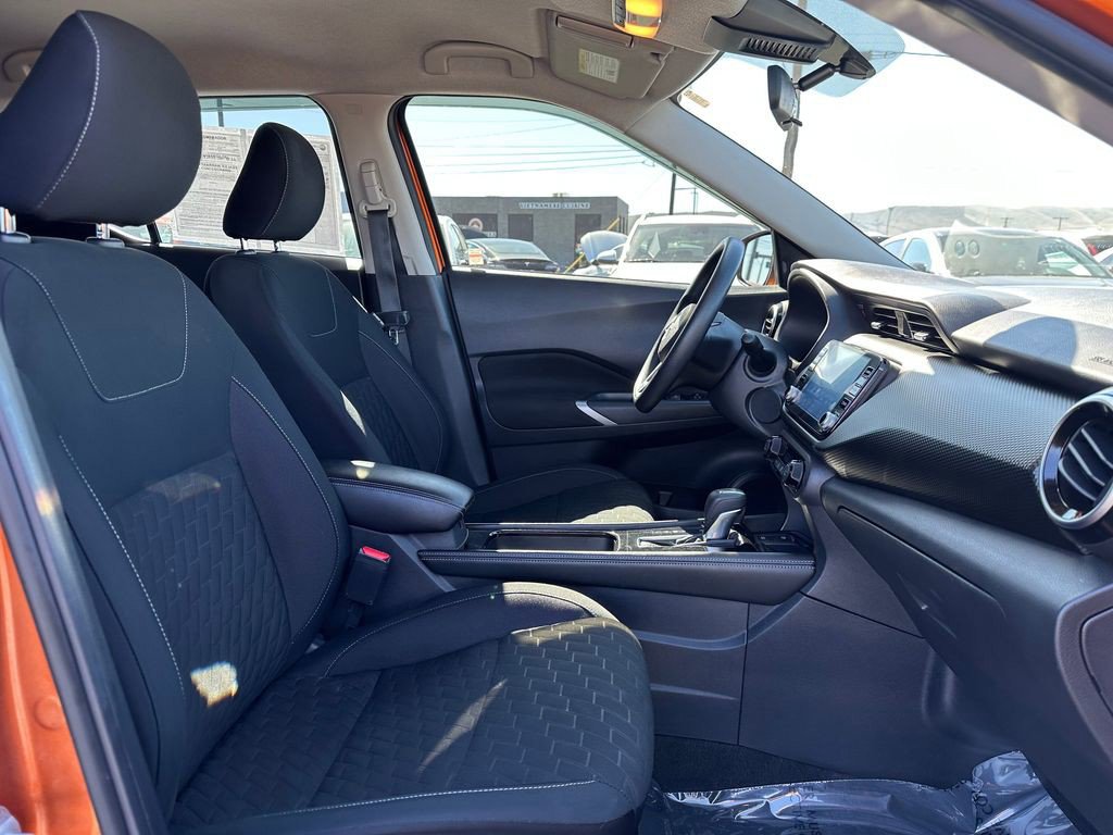 Used 2022 Nissan Kicks SV FWD image 10