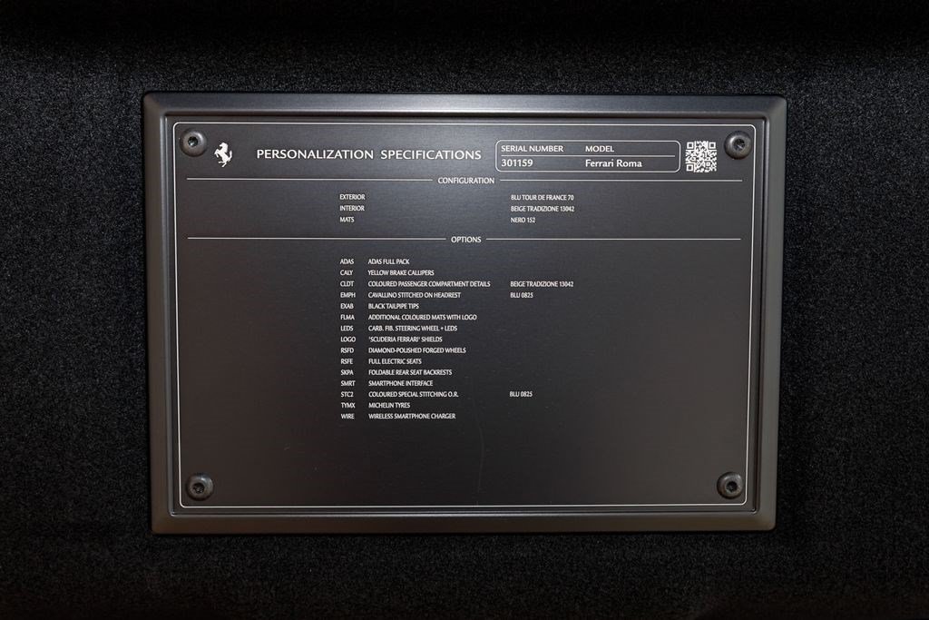 Used 2024 Ferrari Roma RWD image 18