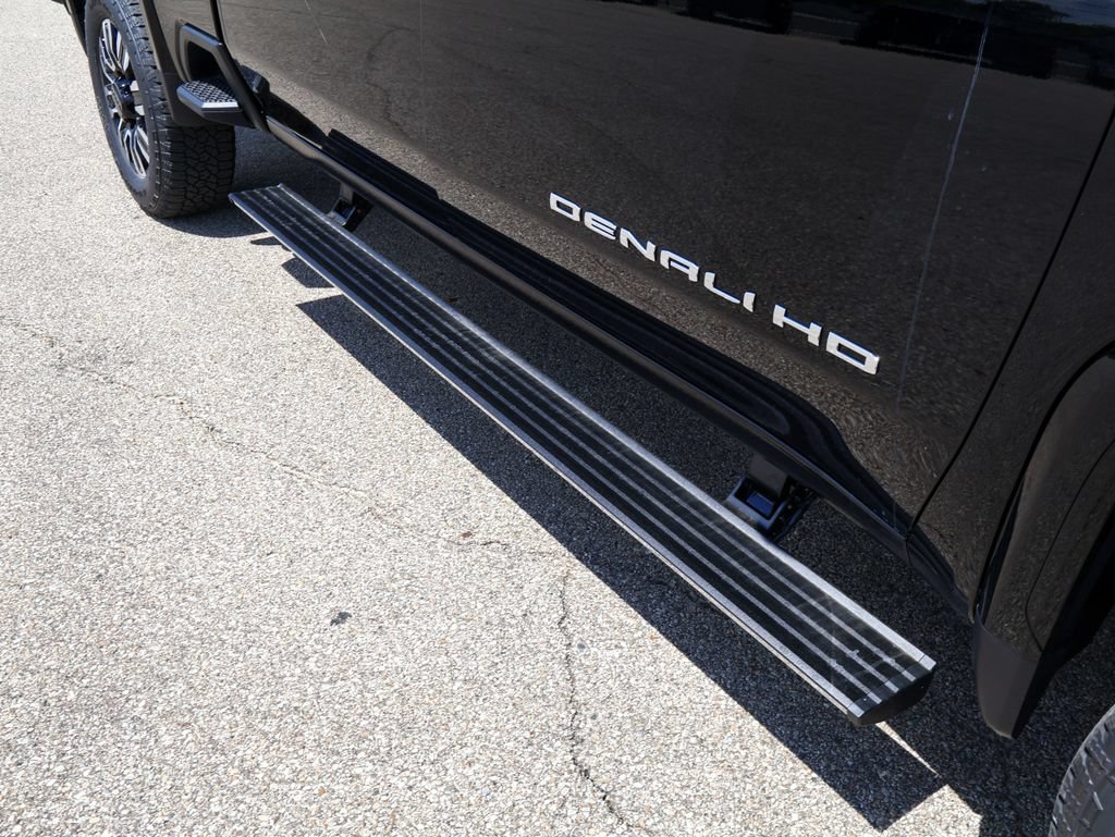 New 2026 GMC Sierra 3500 Denali Ultimate AWD/4WD image 8