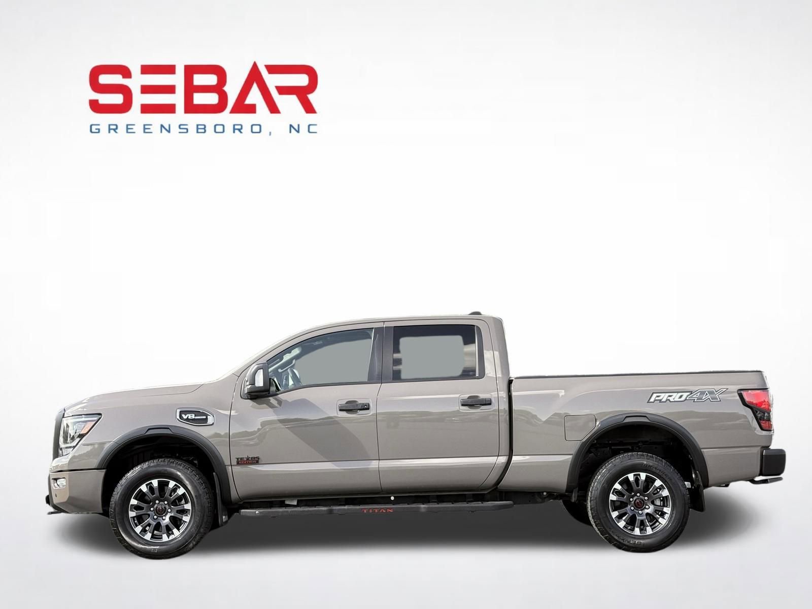 Used 2023 Nissan Titan PRO-4X w/ Pro-4x Convenience Package AWD/4WD image 16