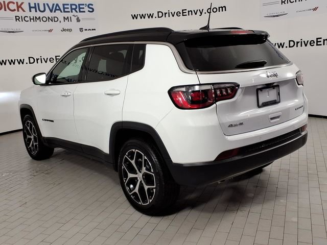 Used 2024 Jeep Compass Limited image 6