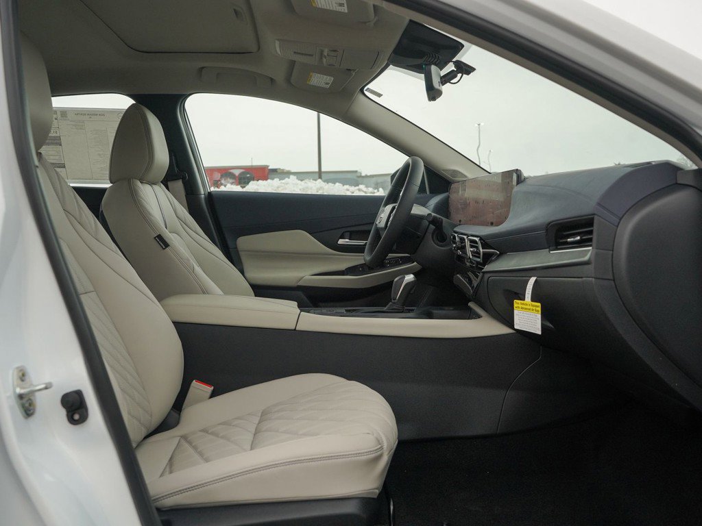 New 2026 Nissan Sentra SL w/ Floor Mat Package FWD image 9