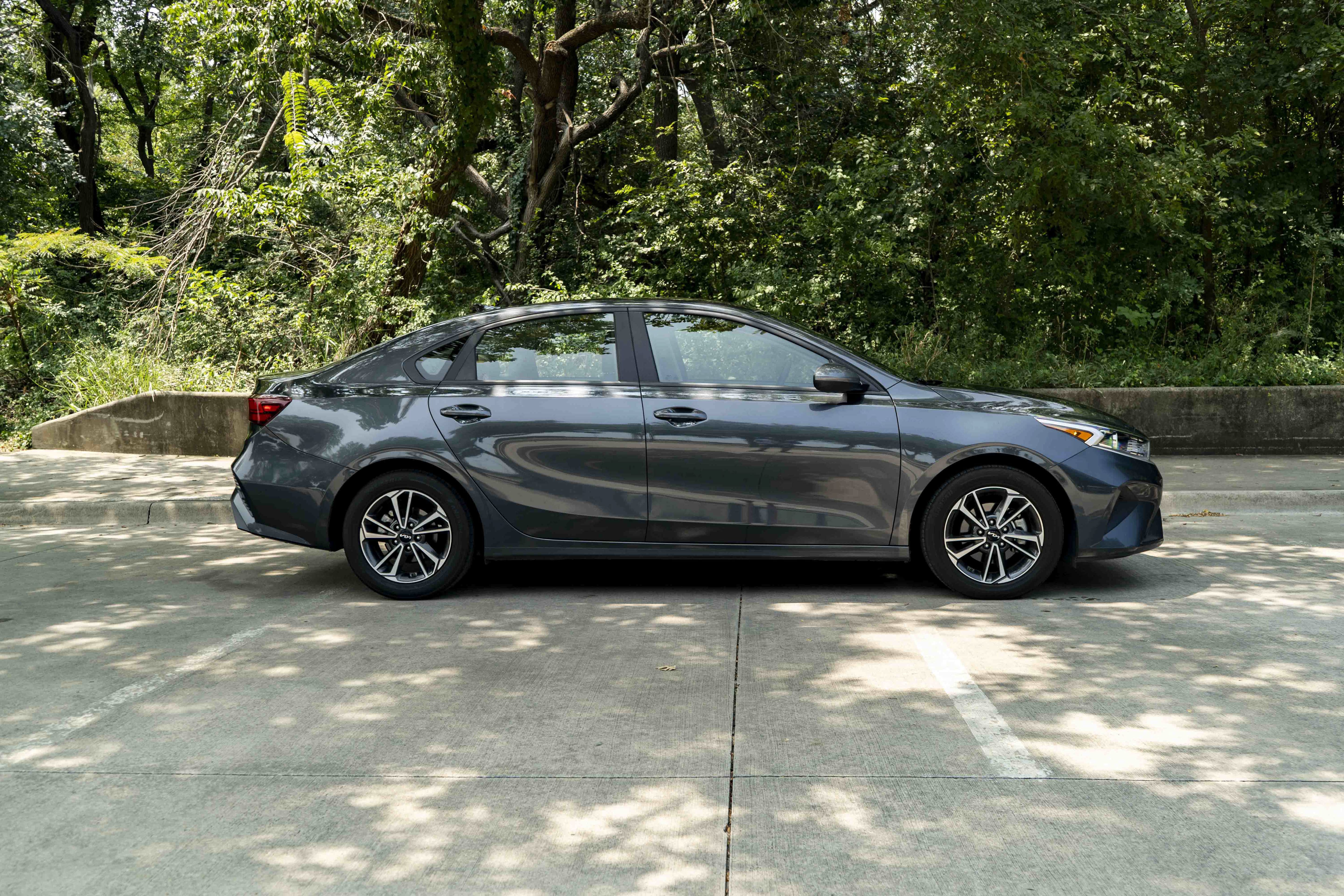 Used 2023 Kia Forte LXS FWD image 9