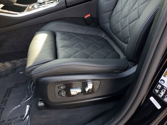 Used 2025 BMW X5 xDrive40i w/ M Sport Package image 21