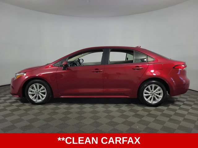 Used 2025 Toyota Corolla LE w/ LE Premium Package FWD image 5