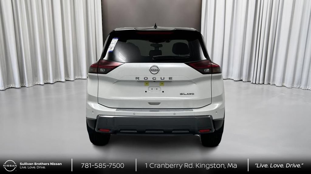 Used 2024 Nissan Rogue SL w/ SL Premium Package AWD/4WD image 6