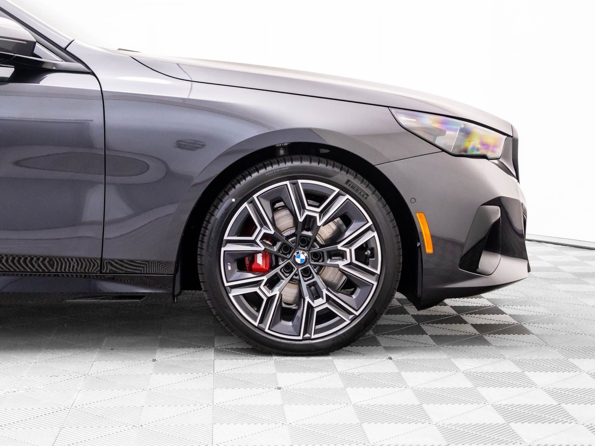 New 2026 BMW 530i xDrive w/ Executive Package AWD/4WD image 33
