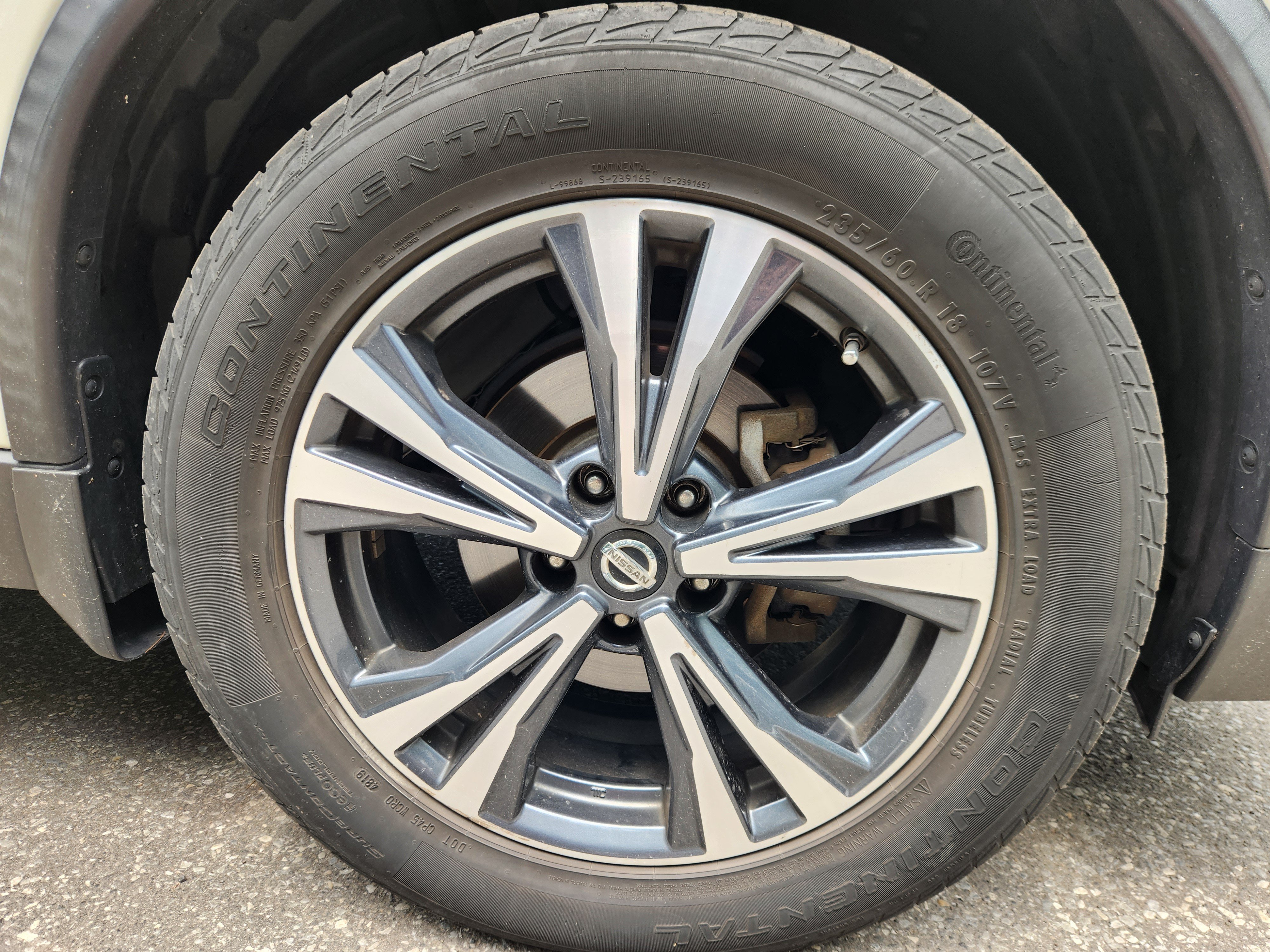 Used 2017 Nissan Rogue SL AWD/4WD image 14