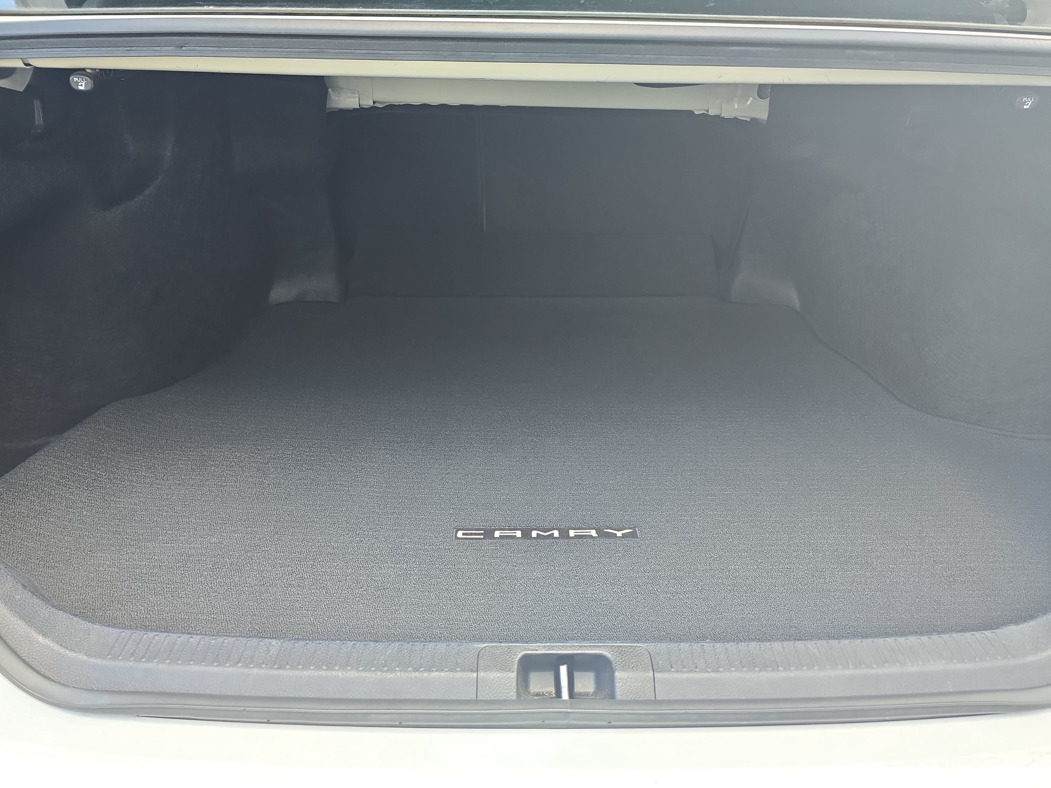 Used 2024 Toyota Camry SE FWD image 12