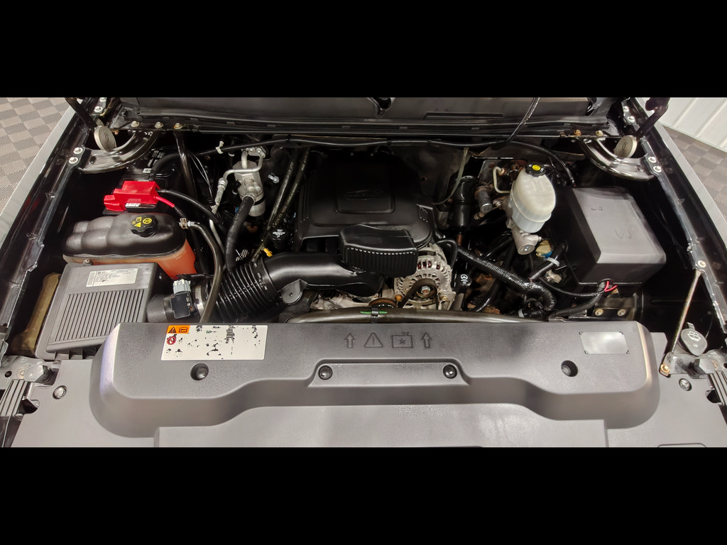 Used 2011 Chevrolet Silverado 2500 LT w/ Snow Plow Prep Package AWD/4WD image 38