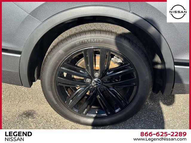 Used 2022 Volkswagen Tiguan SE R-Line image 10