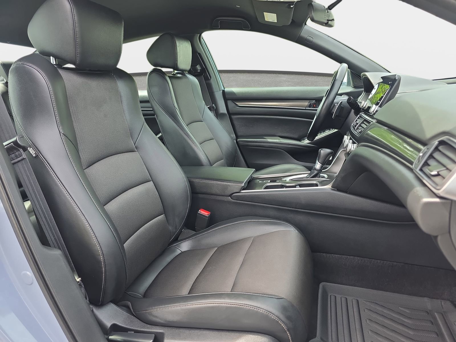 Used 2022 Honda Accord Sport image 10