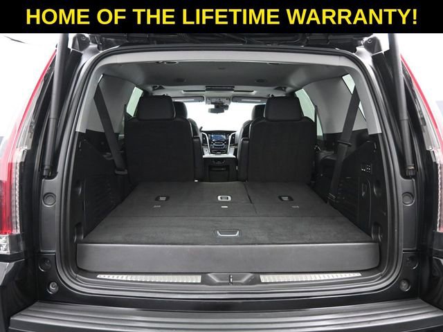 Used 2020 Cadillac Escalade Premium Luxury image 44