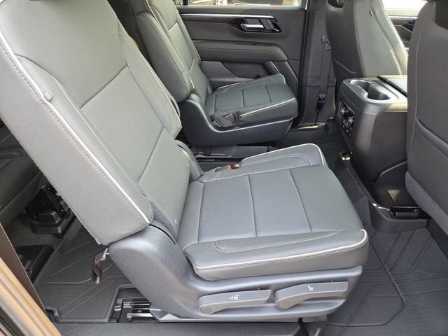 New 2026 Chevrolet Suburban Premier AWD/4WD image 23