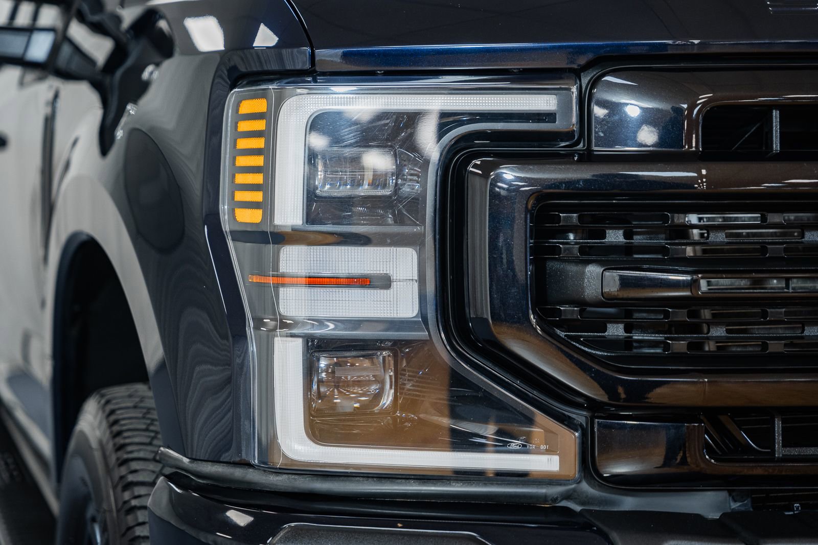 Used 2022 Ford F250 Lariat w/ Black Appearance Pkg image 17