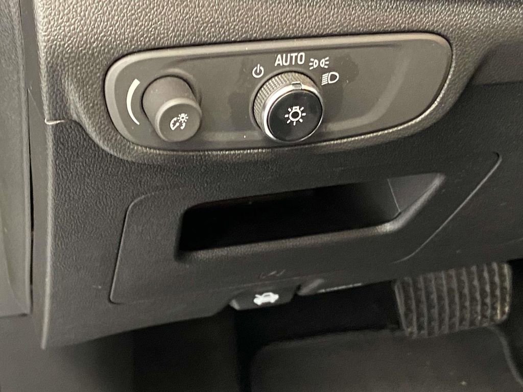 Used 2025 Chevrolet TrailBlazer LT image 19