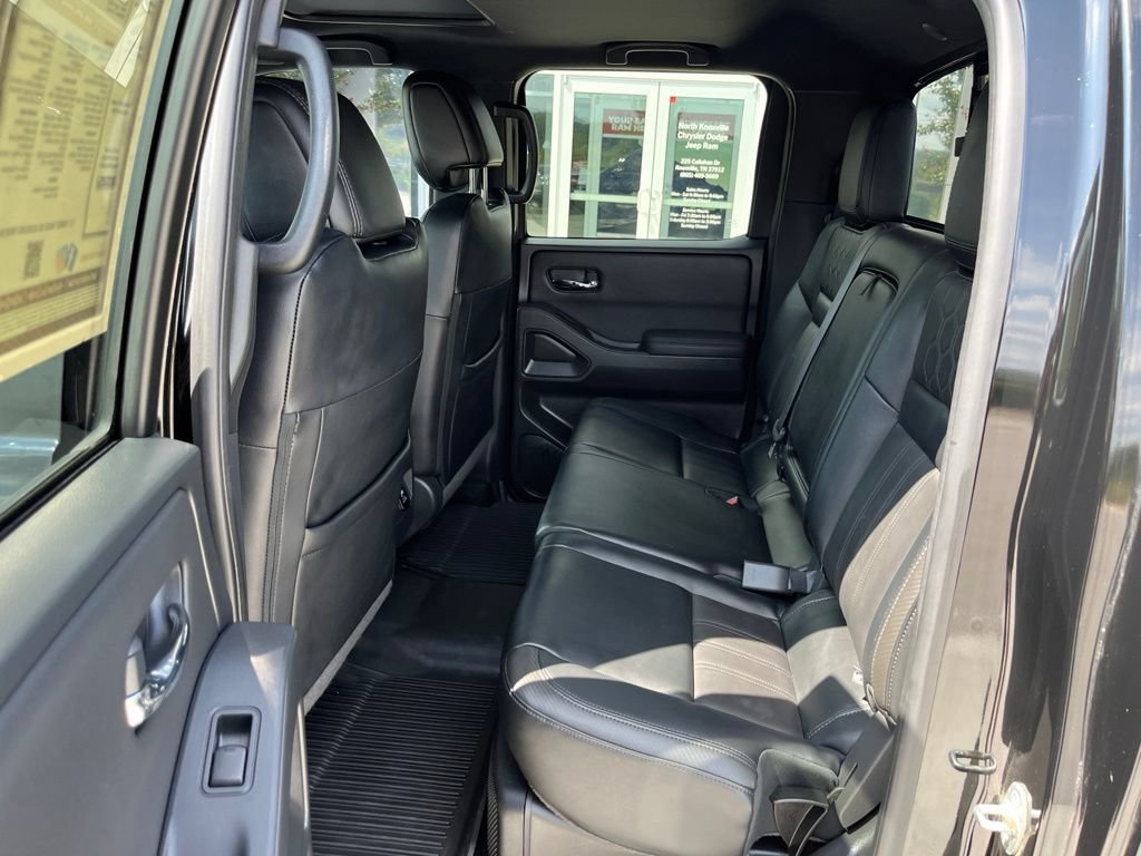 Used 2022 Nissan Frontier PRO-4X w/ Pro-4X Premium Package AWD/4WD image 16