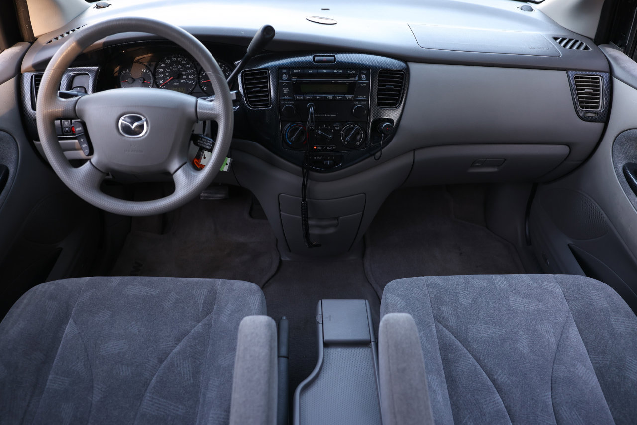 Used 2003 MAZDA MPV LX image 2