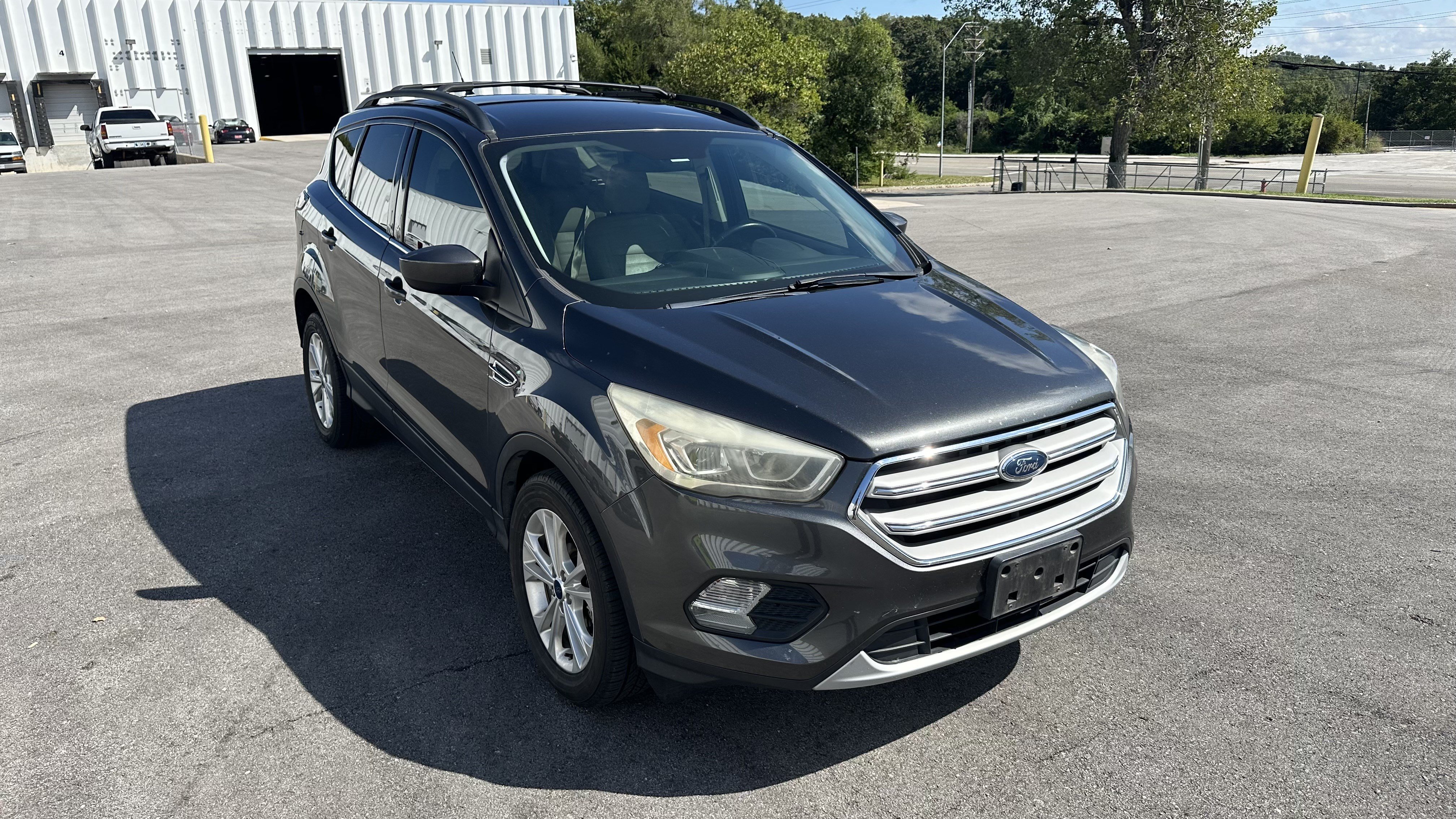 Used 2018 Ford Escape SEL AWD/4WD image 2