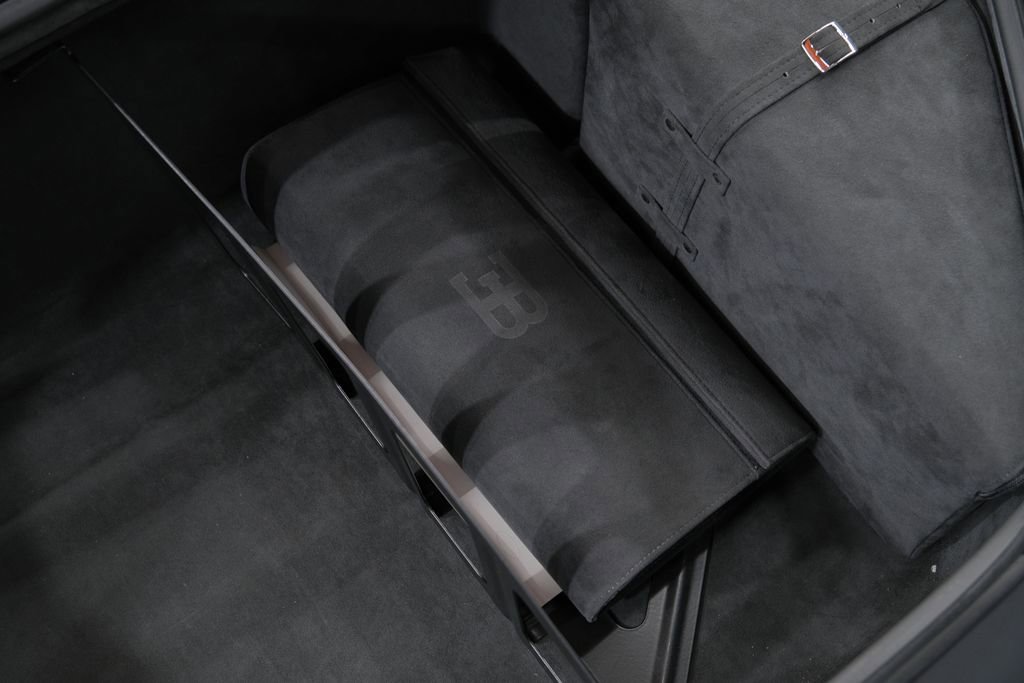 Used 2023 Bugatti Chiron Pur Sport image 65