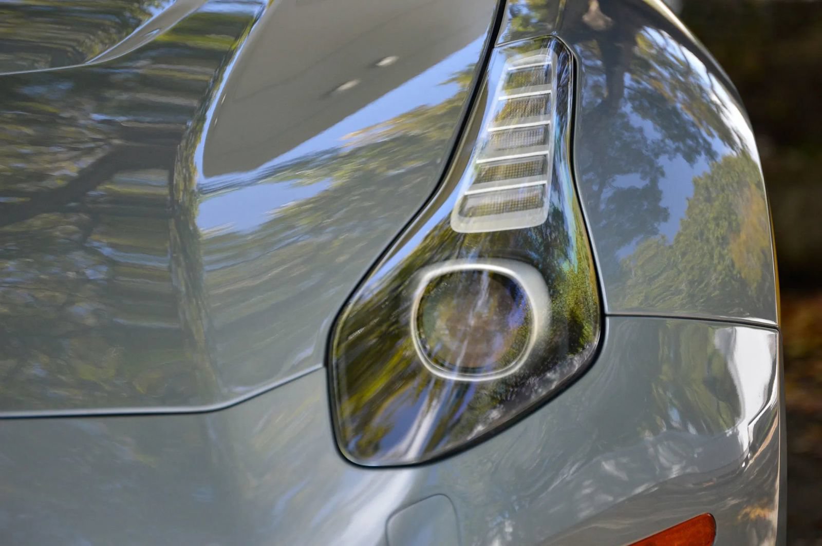 Used 2015 Ferrari California T RWD image 31