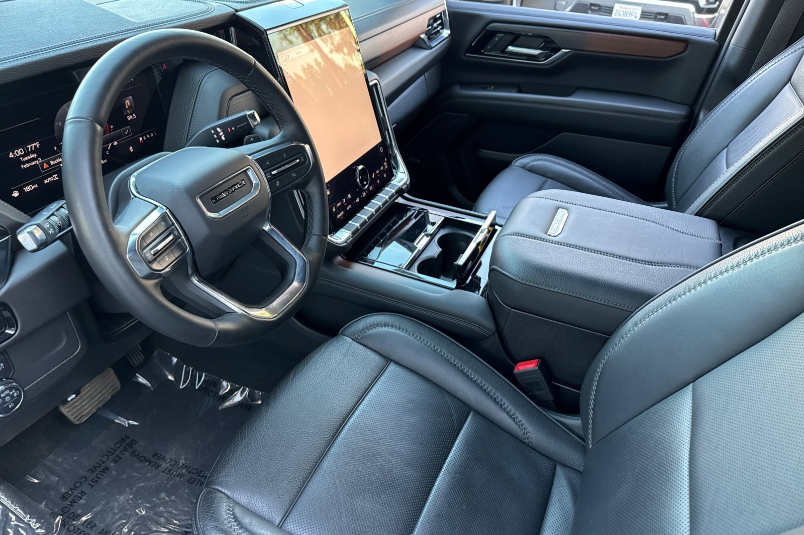 Used 2025 GMC Yukon Denali image 11